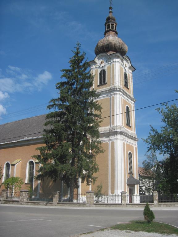 Var-Lak Vendeghaz Szendro Buitenkant foto