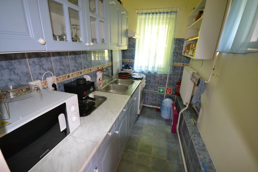 Var-Lak Vendeghaz Szendro Buitenkant foto