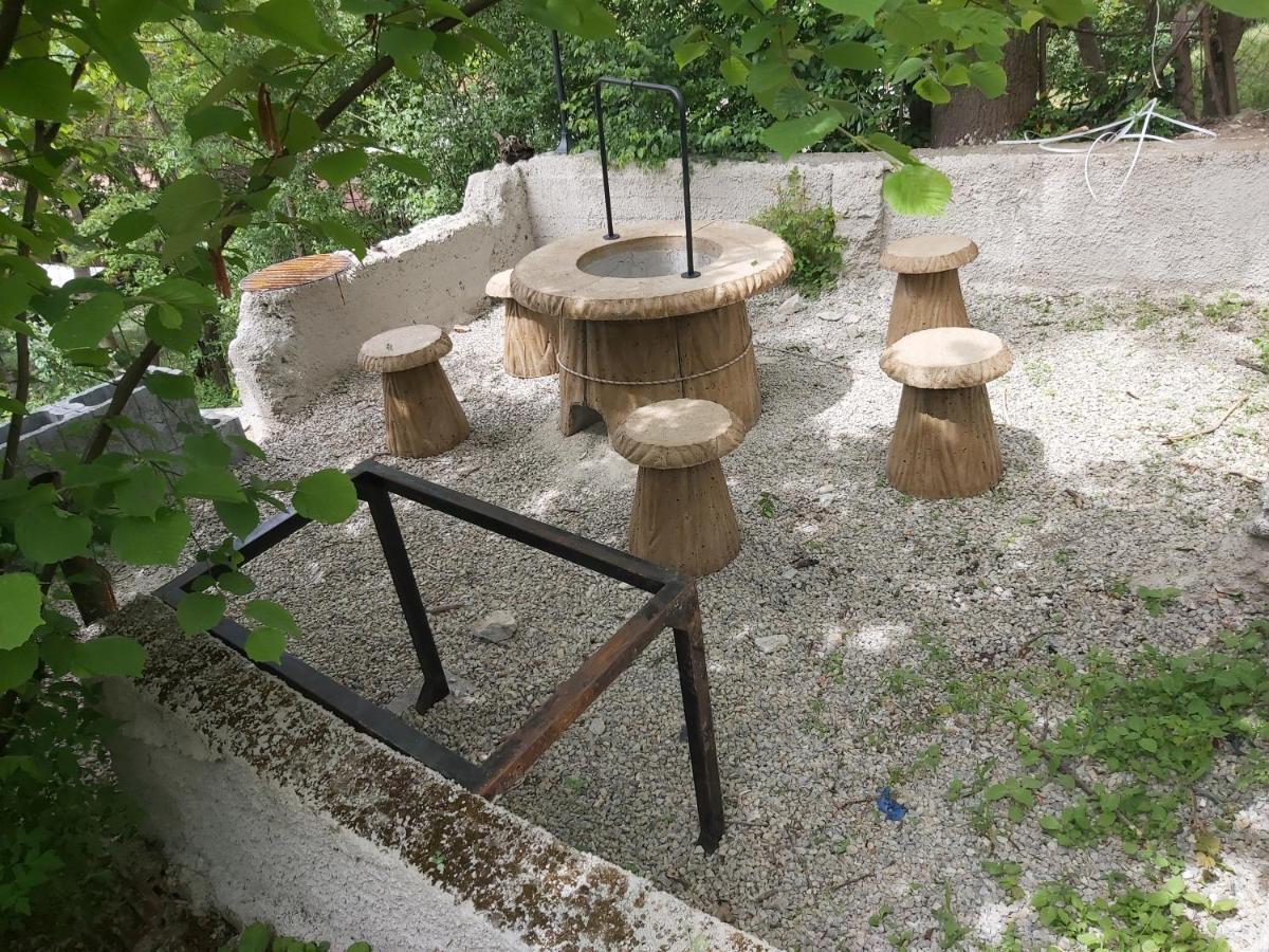 Var-Lak Vendeghaz Szendro Buitenkant foto